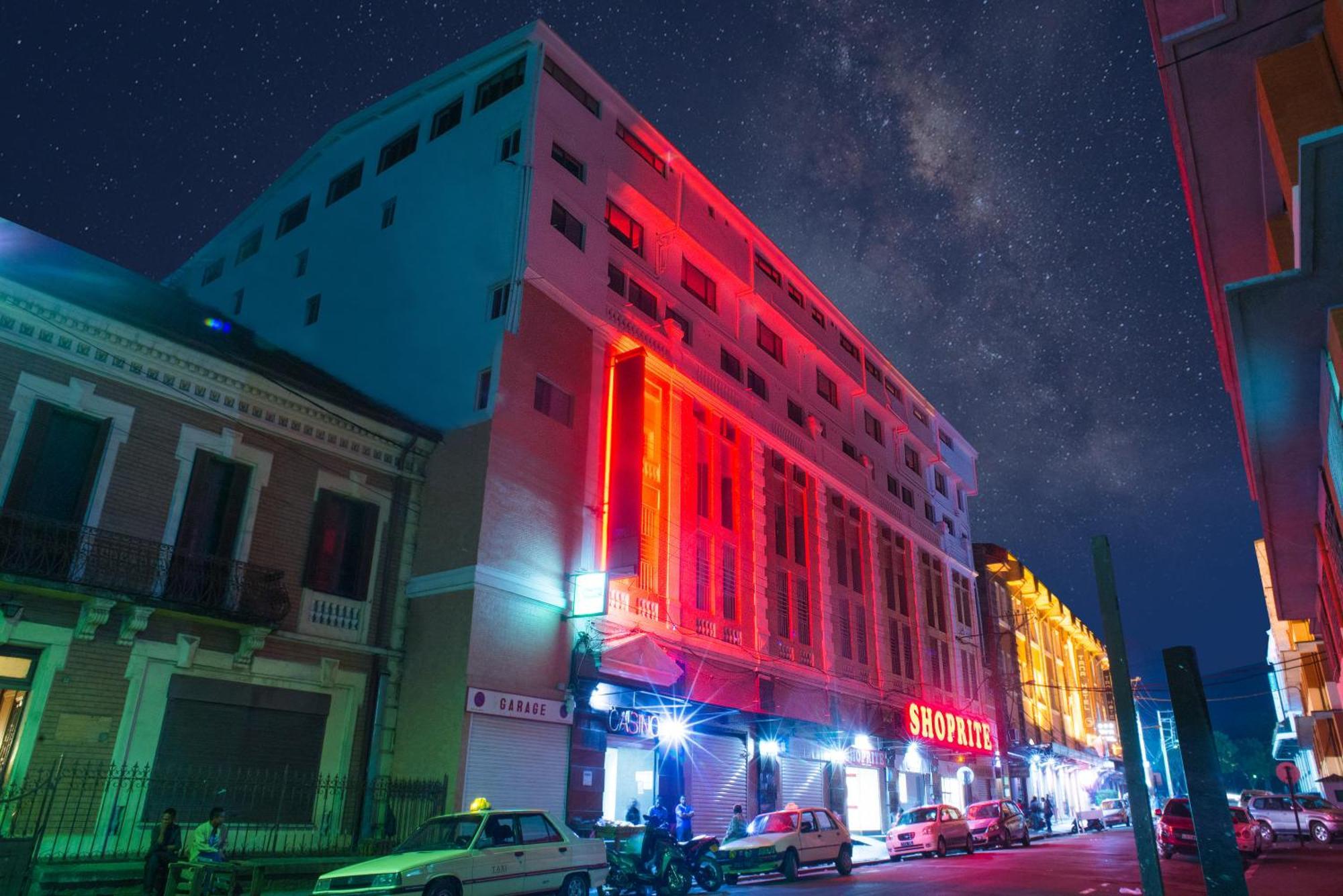 Hotel Le Pousse Pousse อันตานานารีโว ภายนอก รูปภาพ
