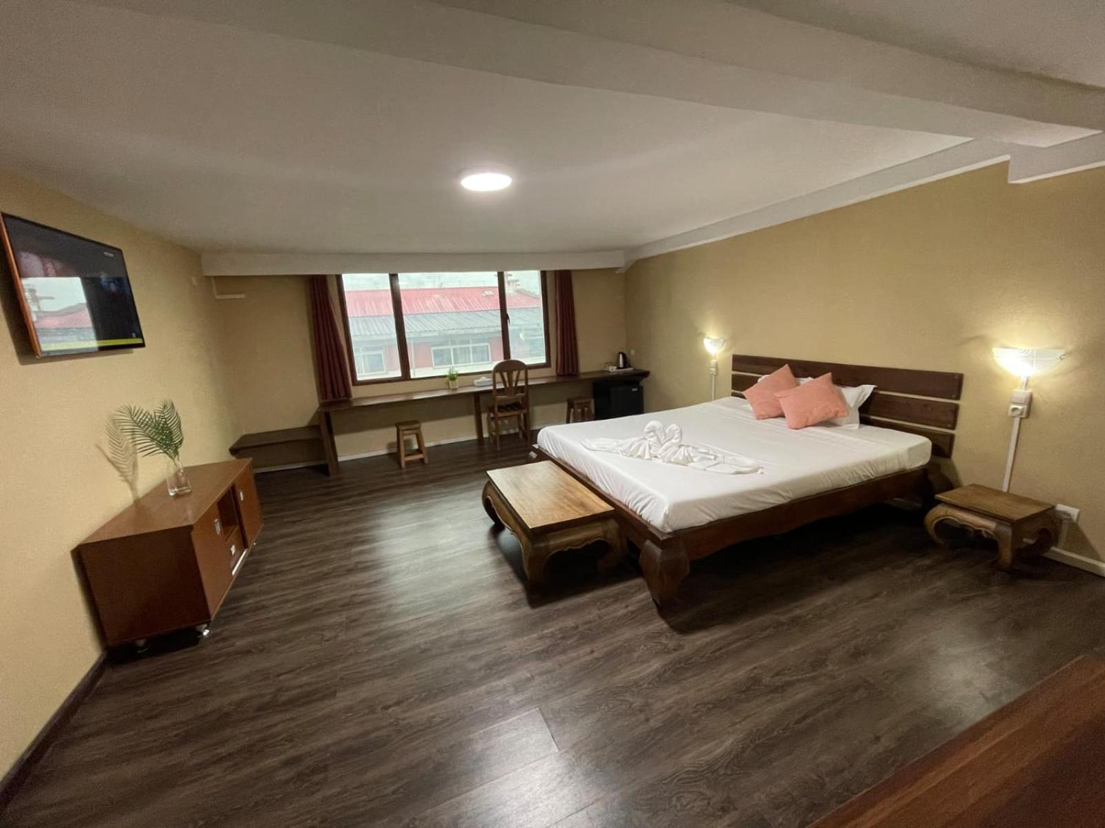 Hotel Le Pousse Pousse อันตานานารีโว ภายนอก รูปภาพ