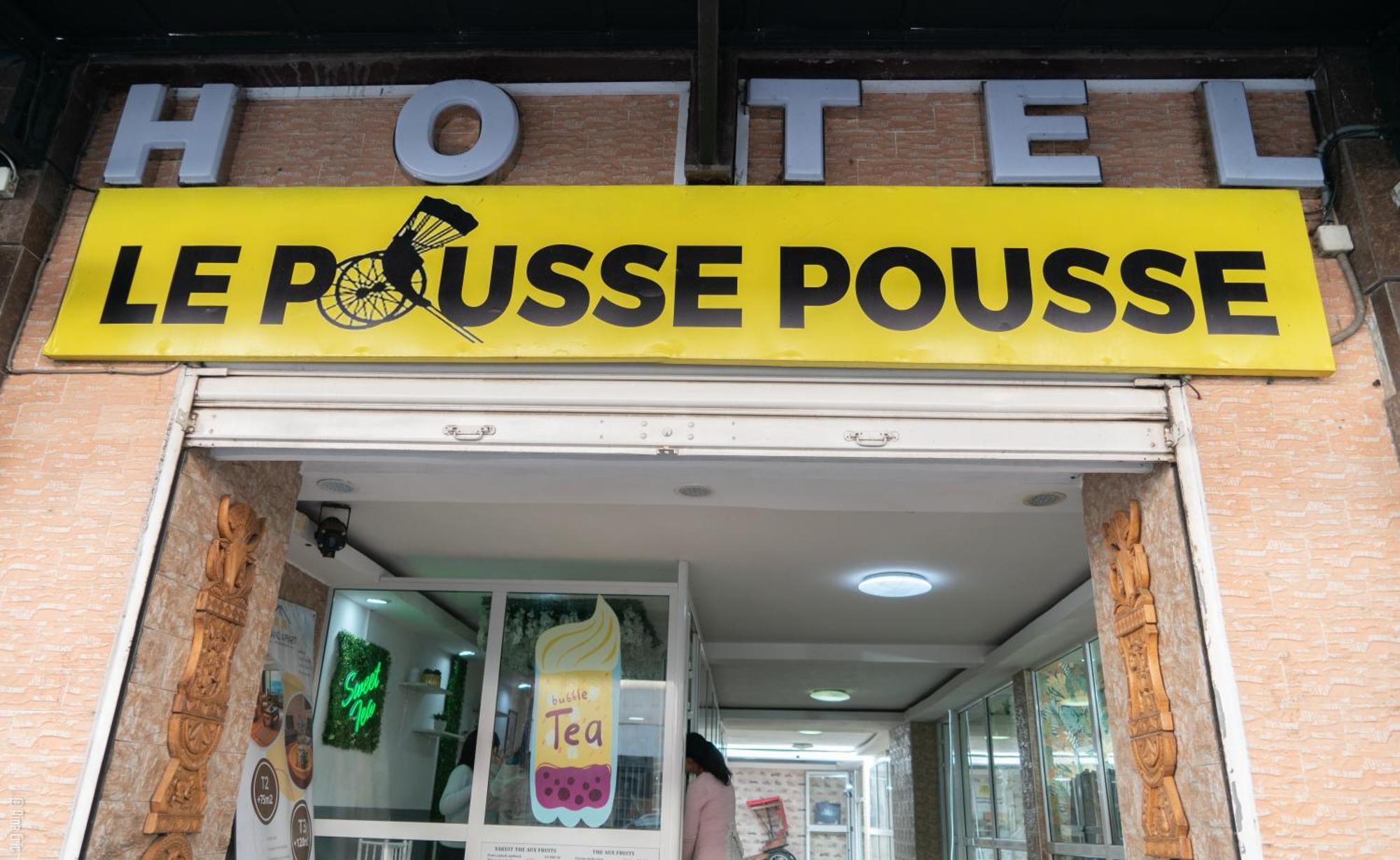 Hotel Le Pousse Pousse อันตานานารีโว ภายนอก รูปภาพ